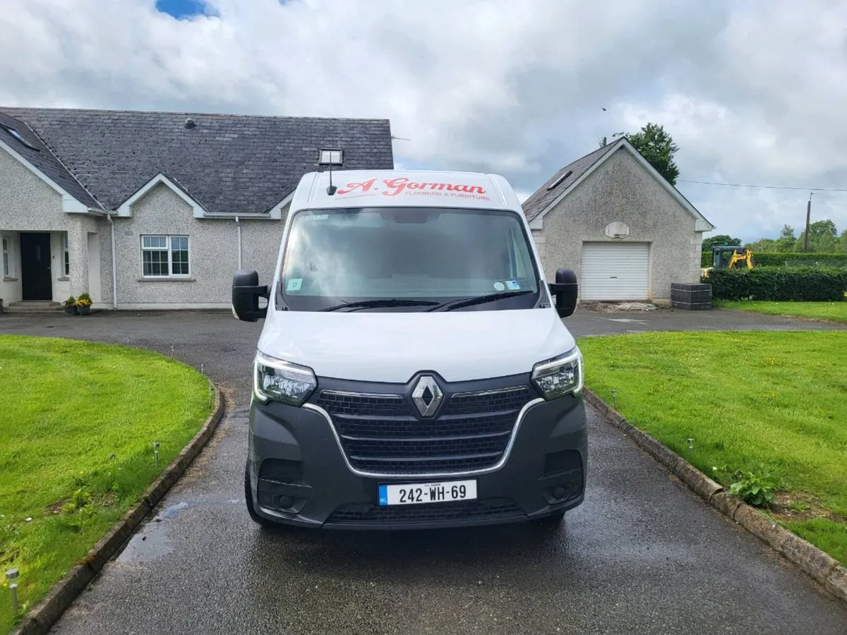 Renault Master 2.3L Diesel Spotless - Image 3