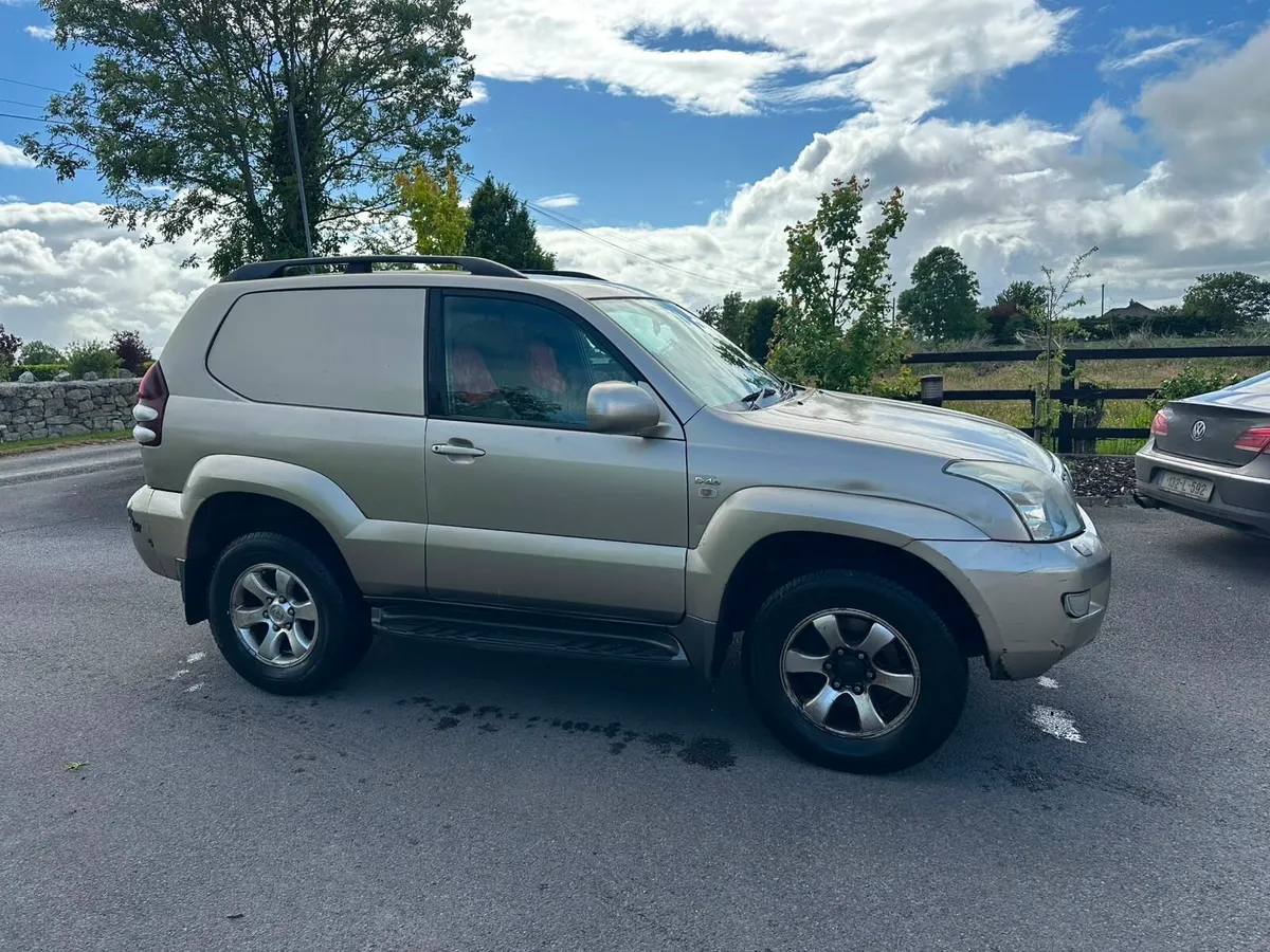Toyota Landcruiser - Image 4