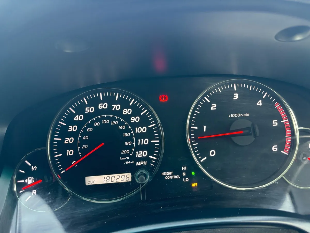 Toyota Landcruiser - Image 3