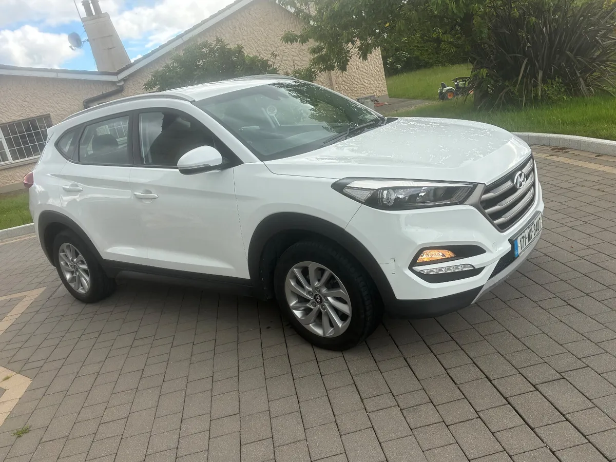 2017 Hyundai Tuscon tax+nct - Image 1