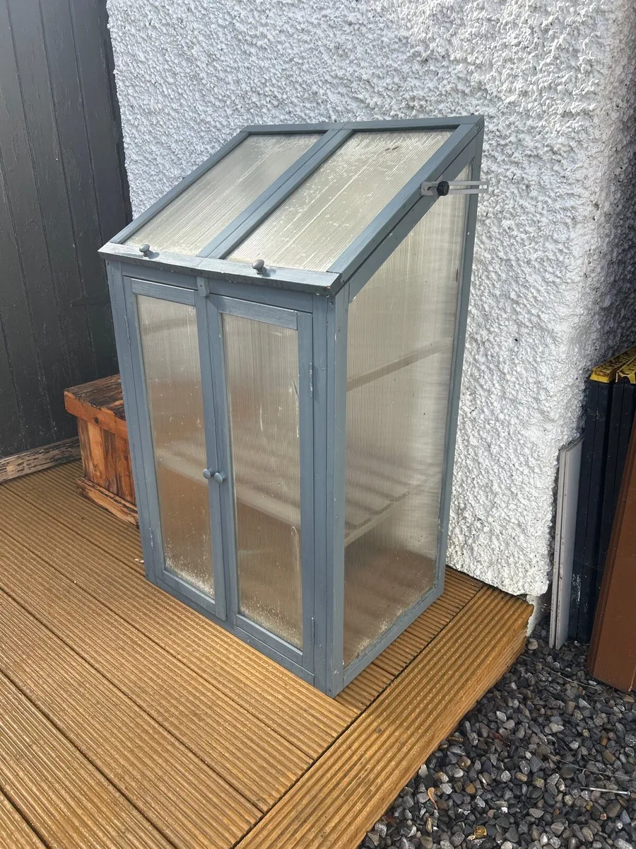 Herb Green Green House Free - Image 2