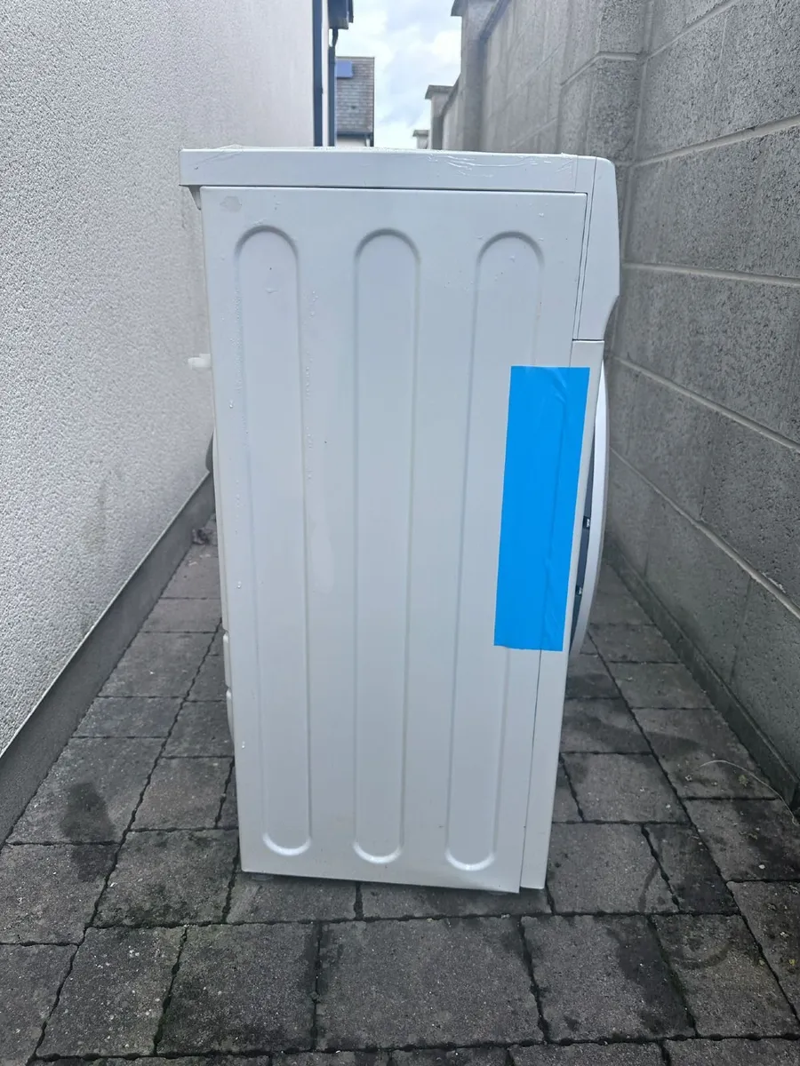 LOGIK L712WM23 7 kg Washing Machine - Image 3