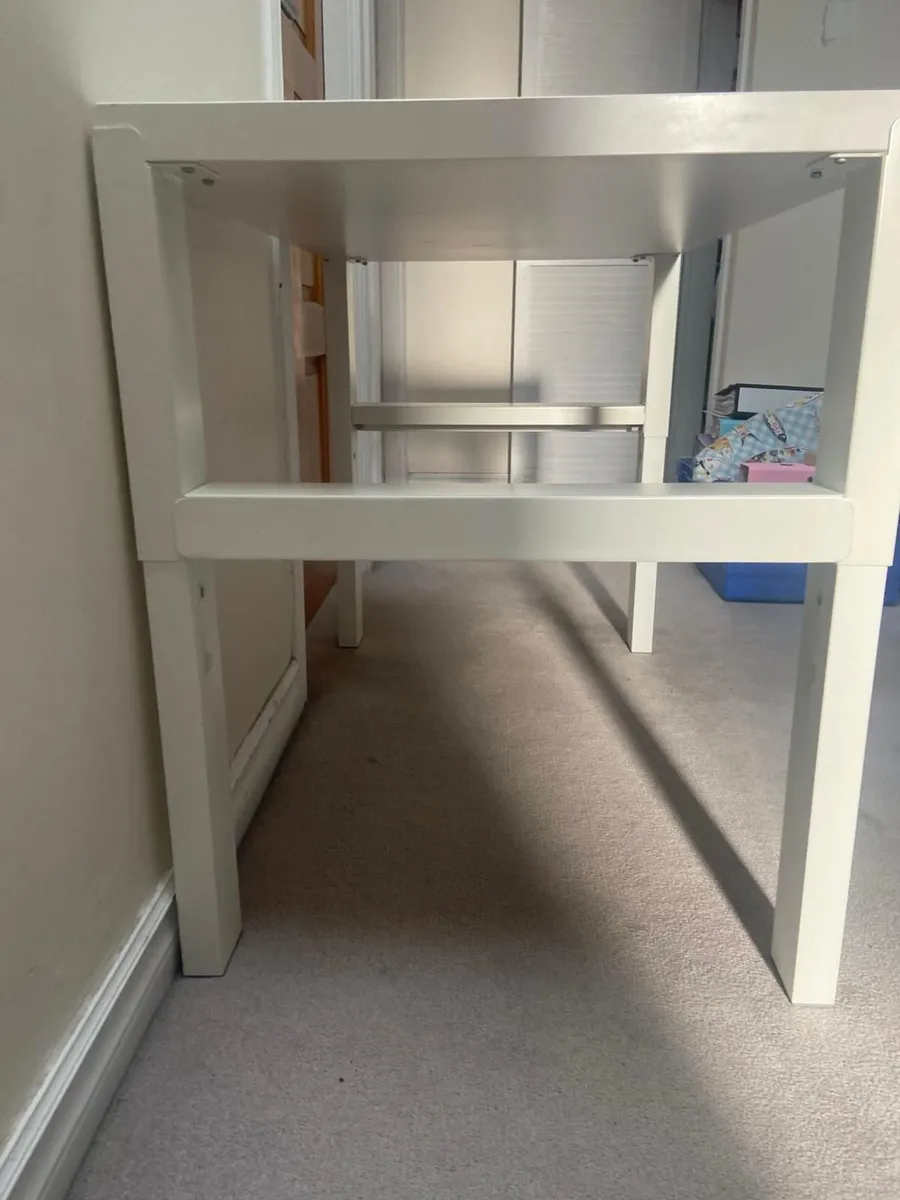 Desk - Image 2