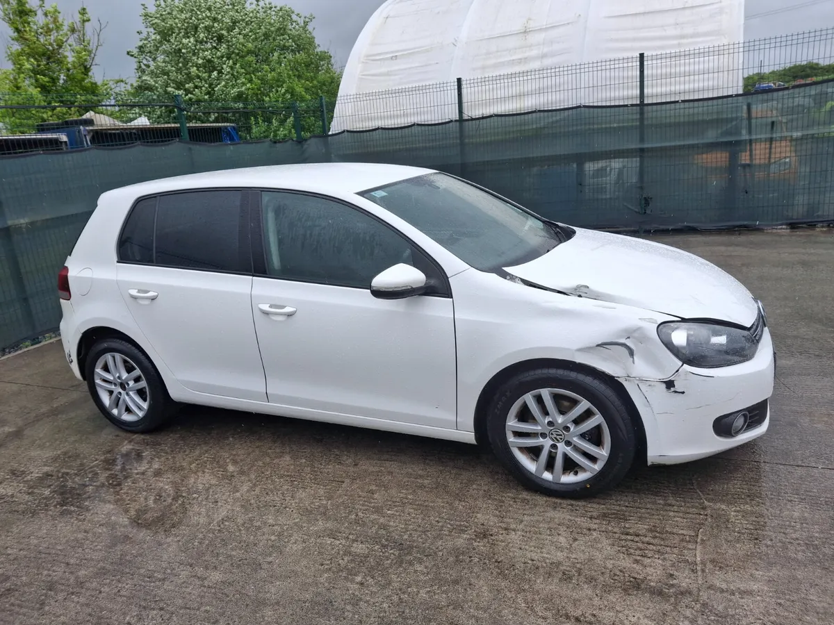 2011 Volkswagen Golf  Highline  1.6 Tdi - Image 4