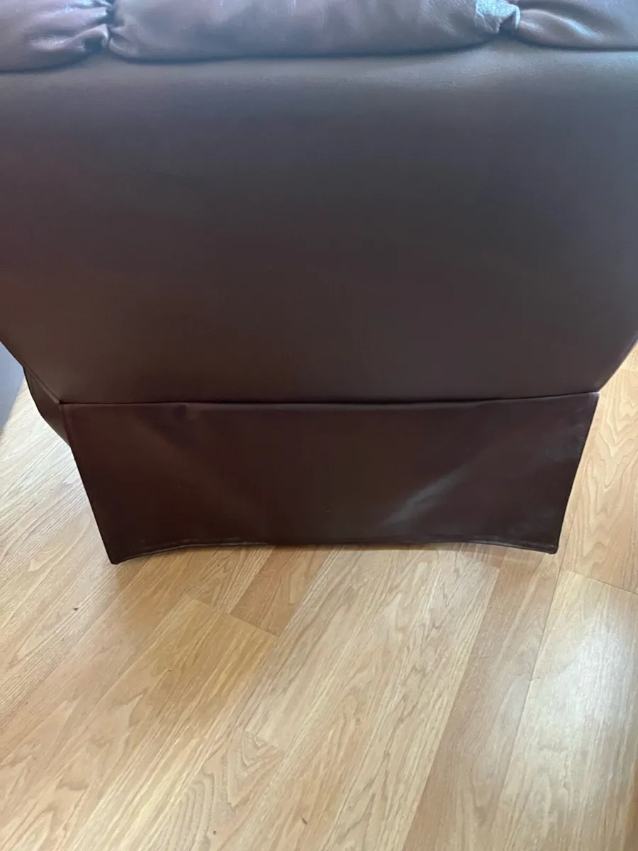 2 Recliner chairs - Image 2