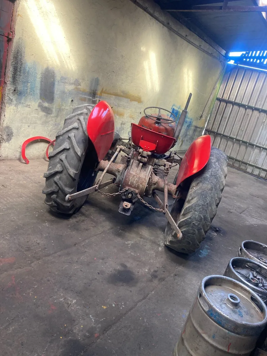 Mf 35 , 4 cylinder , unfinished project. - Image 2