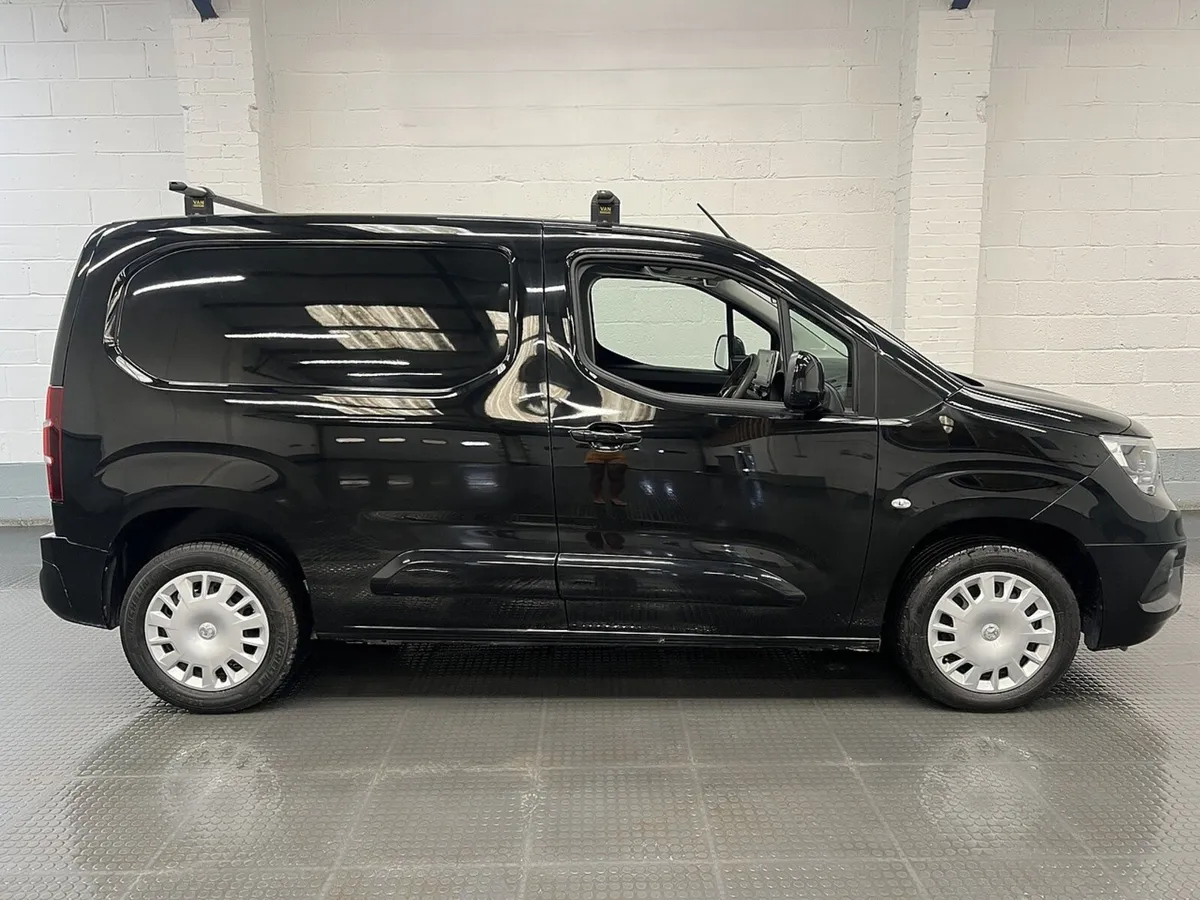 2023 Vauxhall Combo Panel Van - Image 1