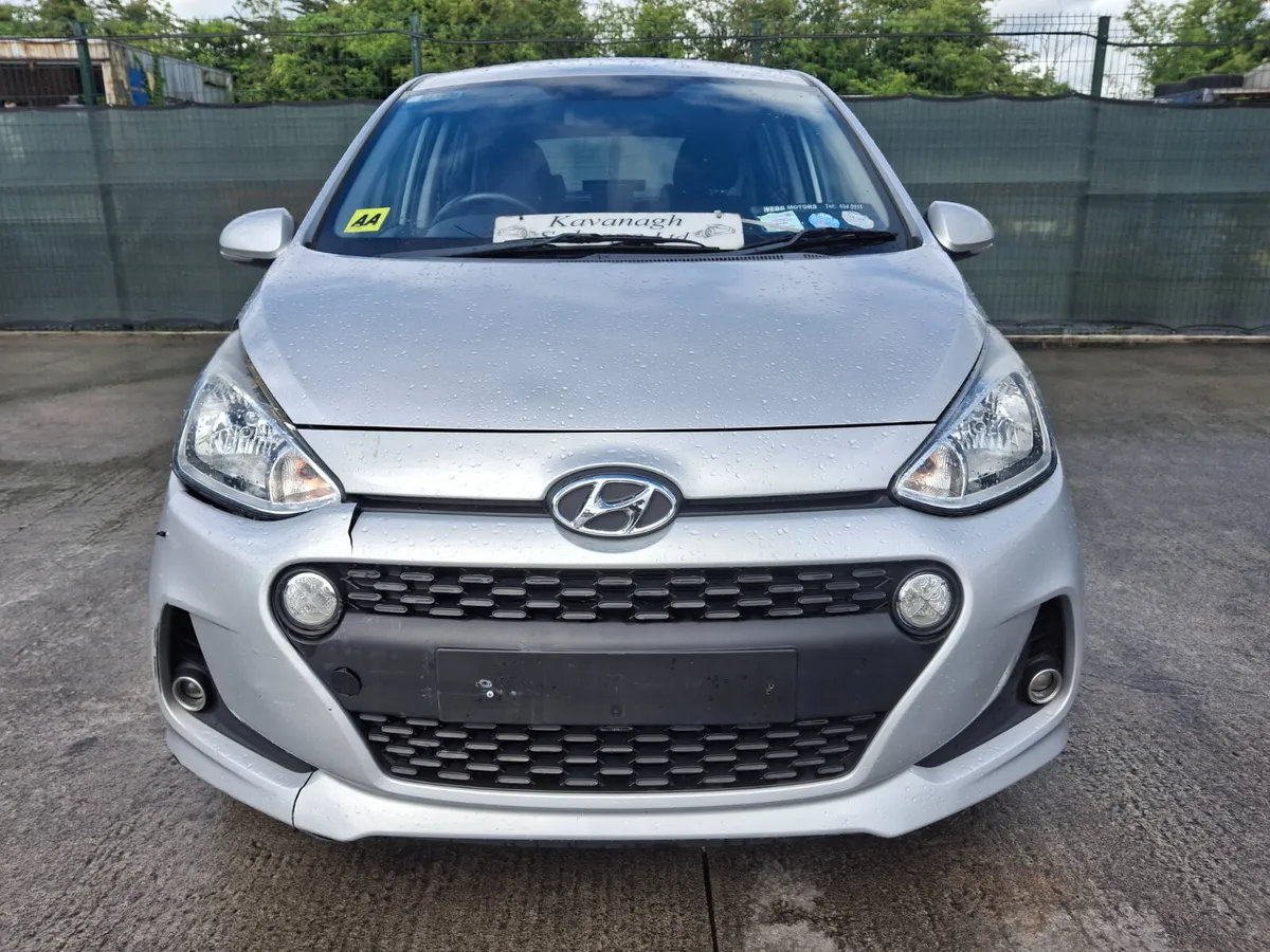2017 Hyundai i10  1.0 Petrol - Image 4