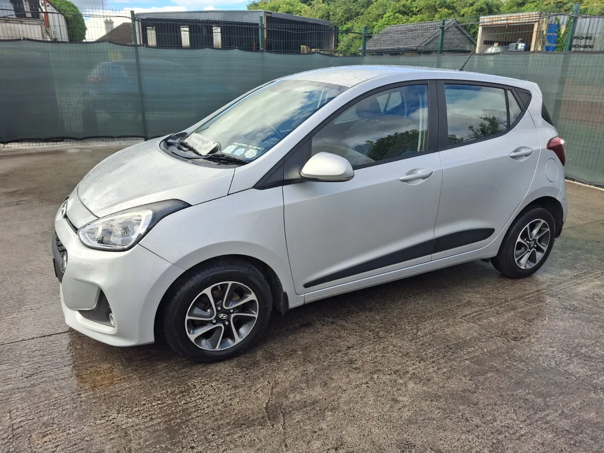 2017 Hyundai i10  1.0 Petrol - Image 1