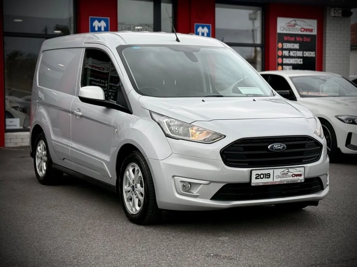 Ford Transit Connect 200 LIMITED TDCI // HIGH SPEC - Image 3