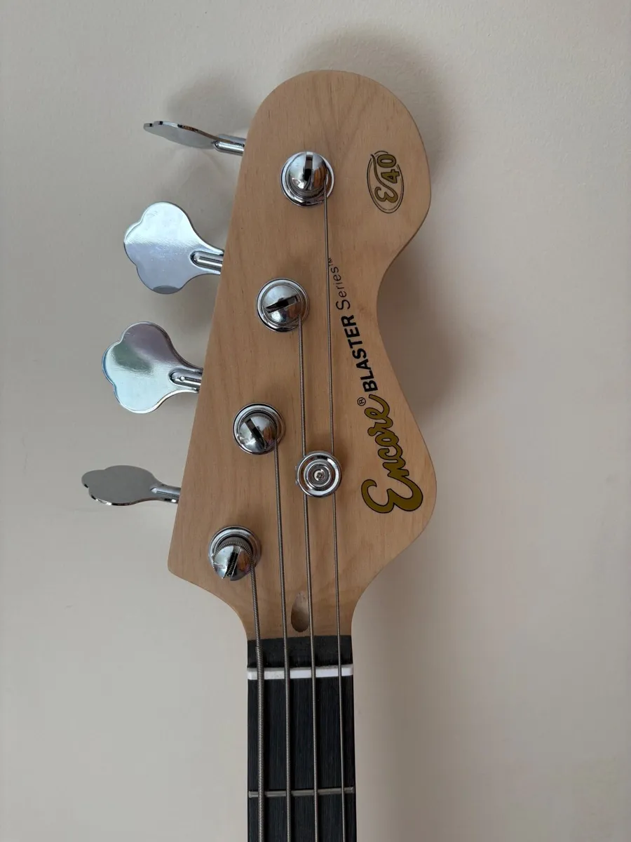 Guitar - Image 2