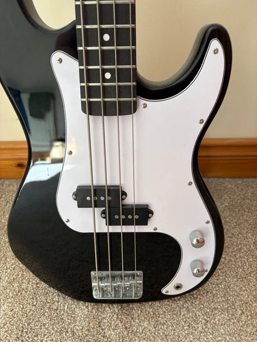 Guitar - Image 3