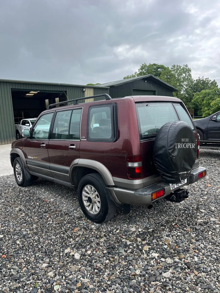Isuzu trooper - Image 4