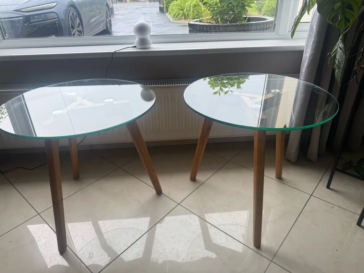 Pair of side tables - Image 3