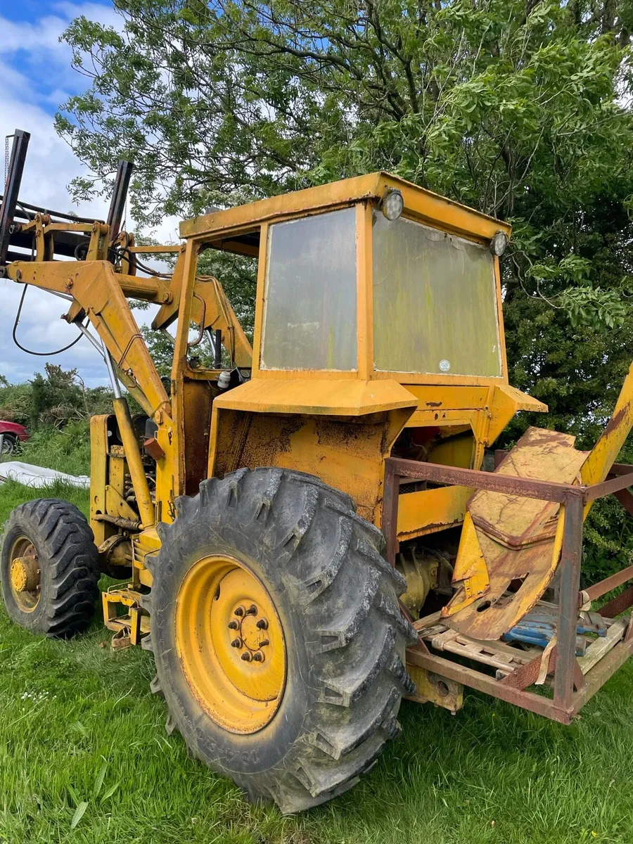 MF 50HX loader.. PLEASE read Ad before calling - Image 2