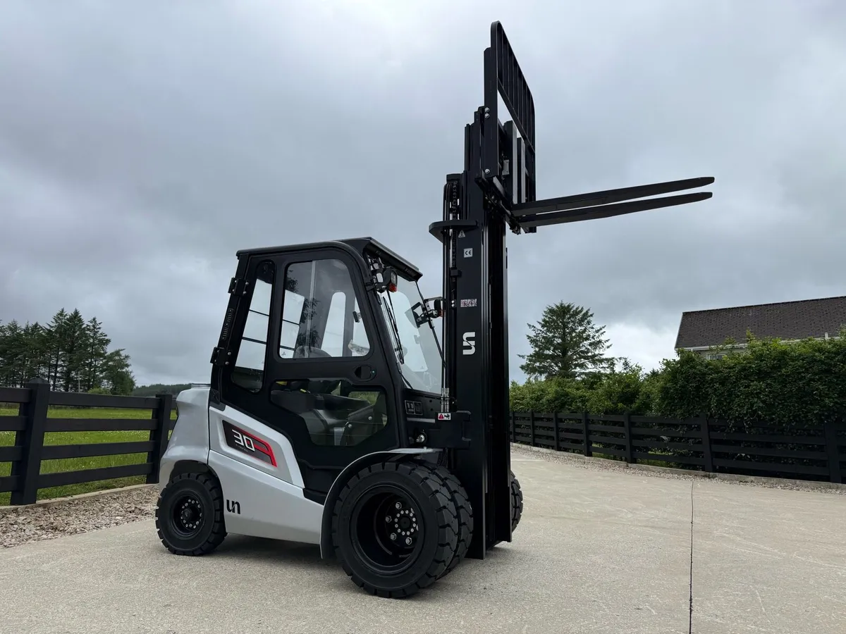 New 3 ton UN forklift - Image 1