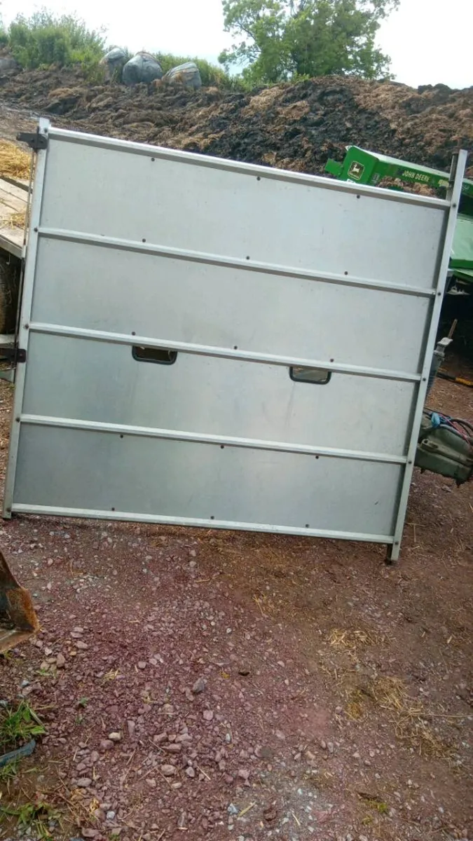 Ifor Williams Dividing gate 5ft 10 - Image 2