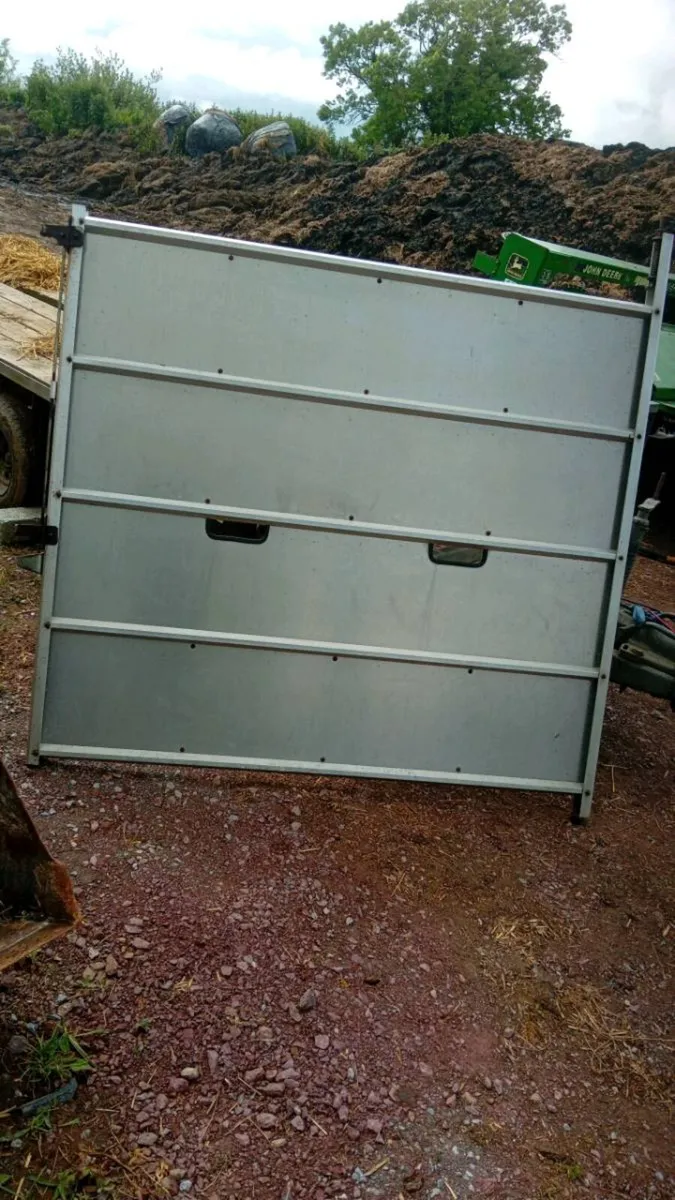 Ifor Williams Dividing gate 5ft 10 - Image 1
