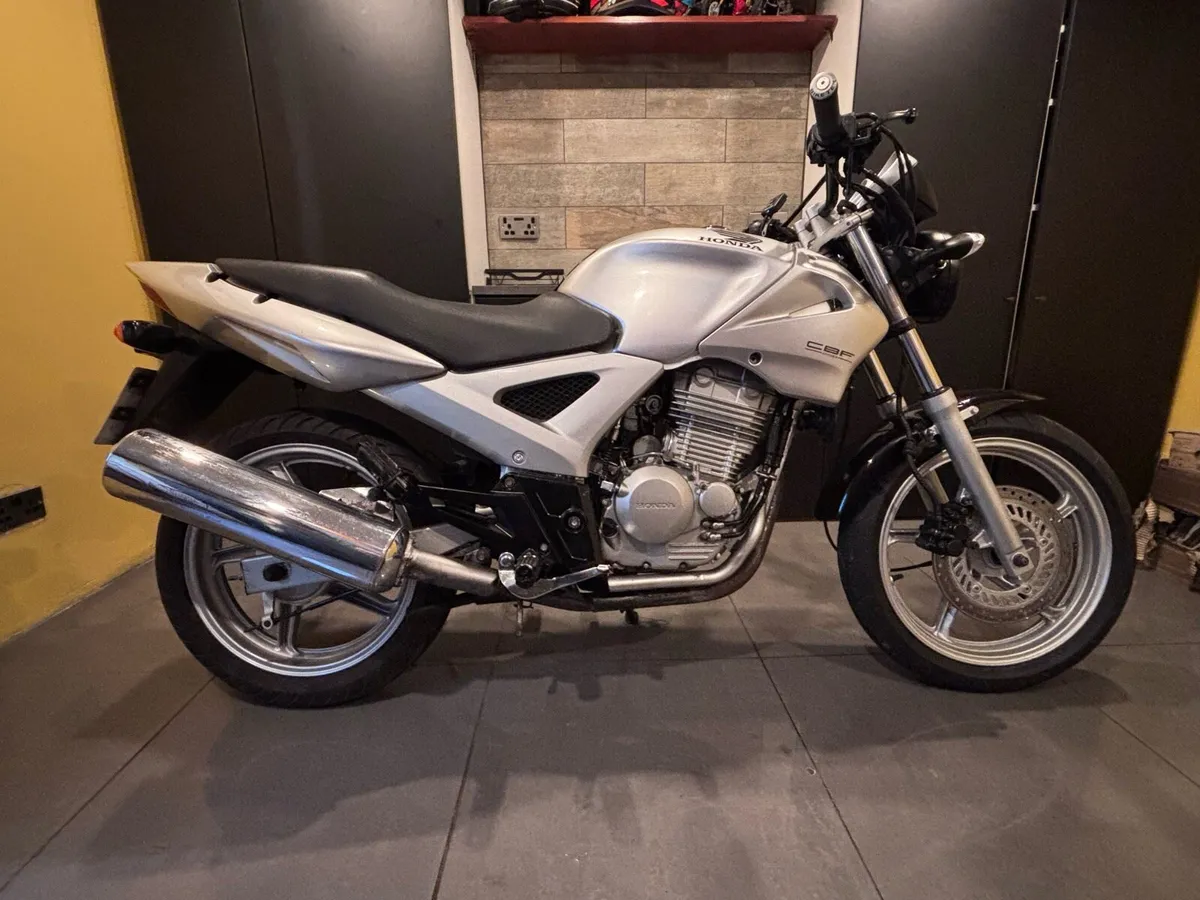 2008 Honda CBF250 34k Km, Heated Grips - Image 1
