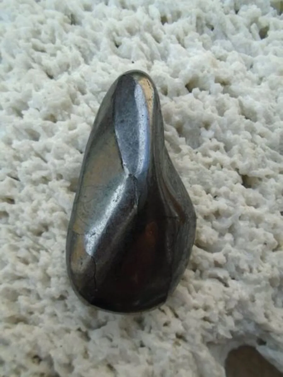 Crystals, Shungite, Gemstones - Image 1