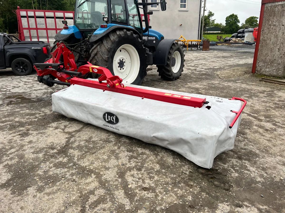Lely 320M Mower - Image 2