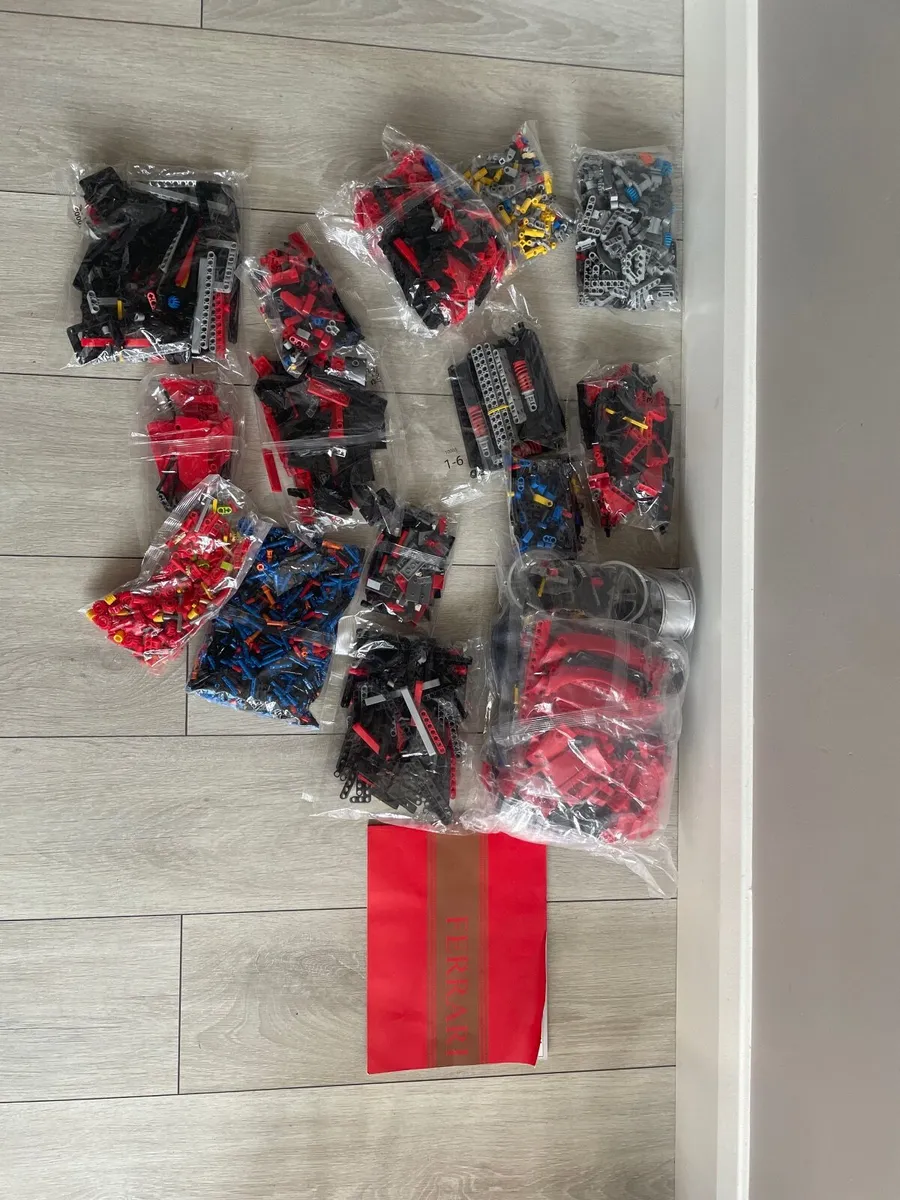 Ferrari Daytona sp3 Lego Technic set - Image 1