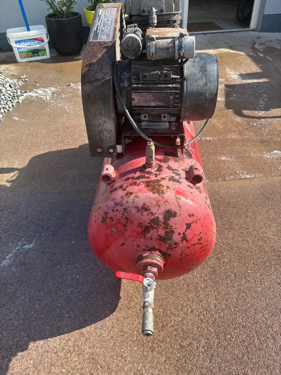 Compressor - Image 1