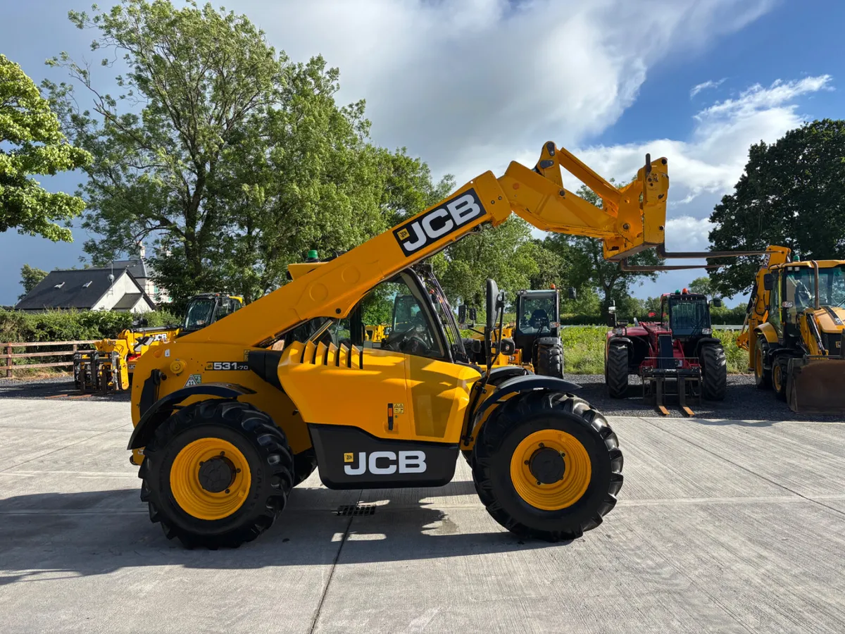 2021 JCB 531-70 AGRI - Image 1