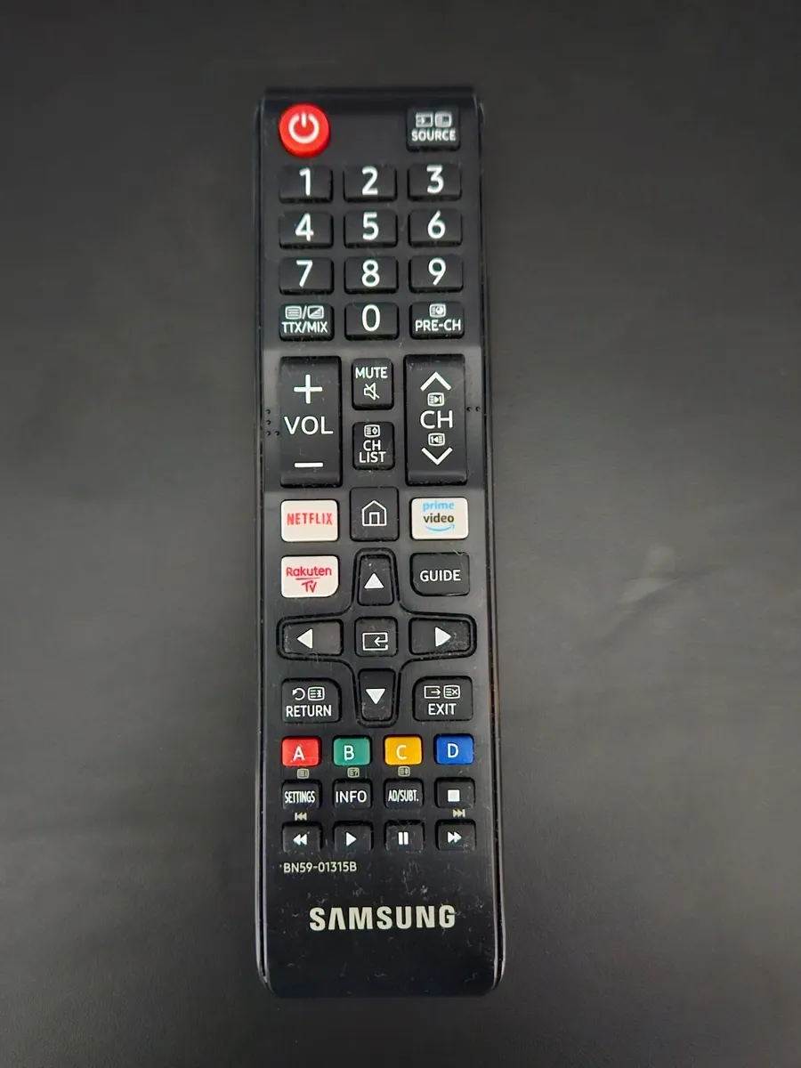 Samsung 65” 4K HDR Smart TV – Immaculate Condition - Image 4