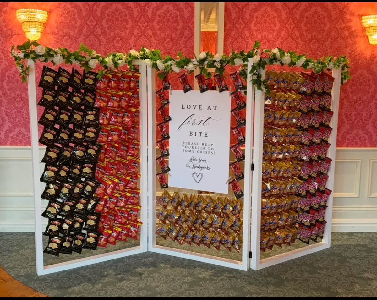 Crisp wall - Image 1