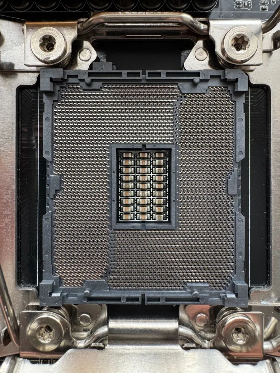 ASUS Z10PE-D8 WS (rev. 1.04) – Dual LGA2011-3 C612 - Image 3