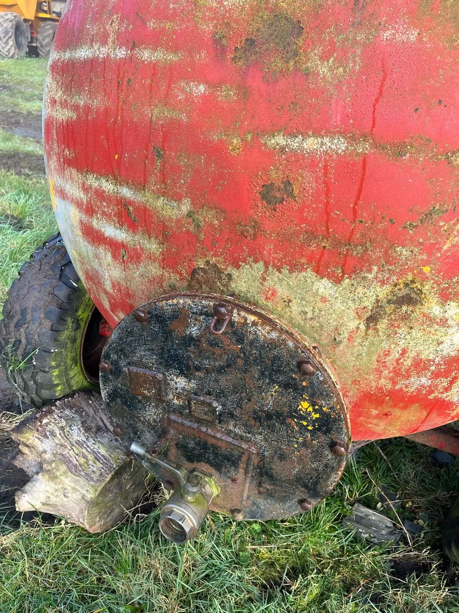 Tanker - Image 3