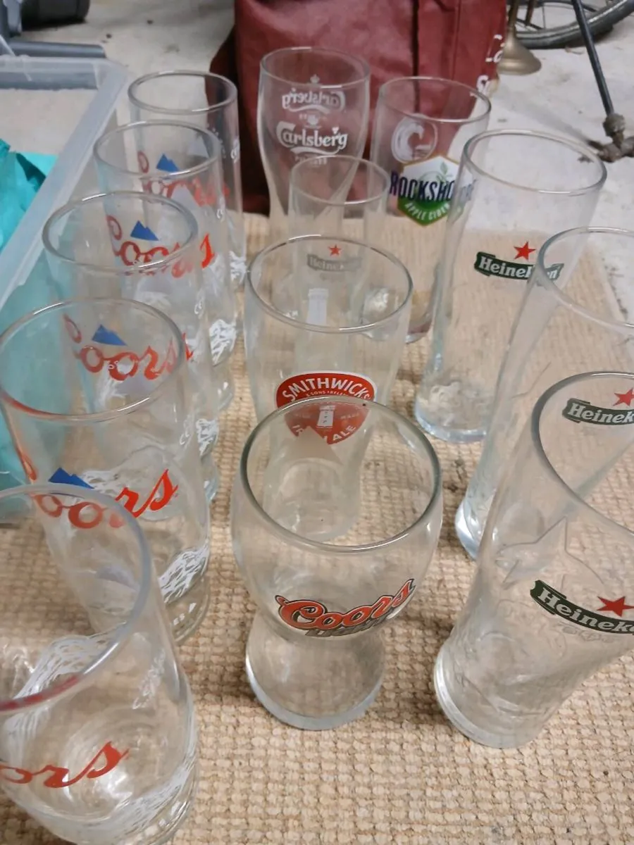 Pint glasses