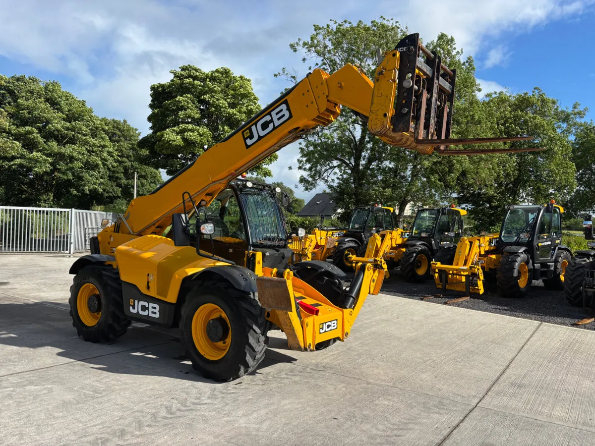 2022 JCB 540-140  (2773 Hours) - Image 2