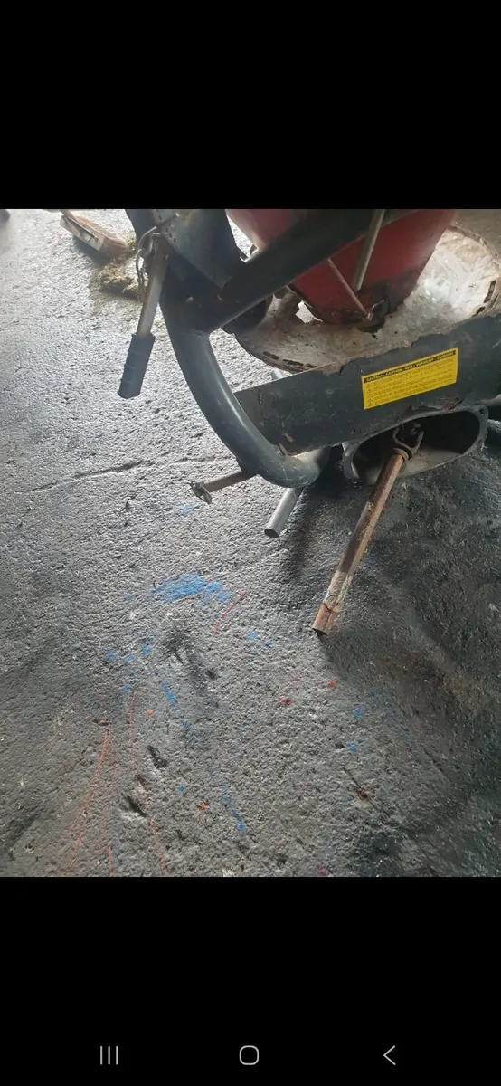 Fertiliser Shaker - Image 3
