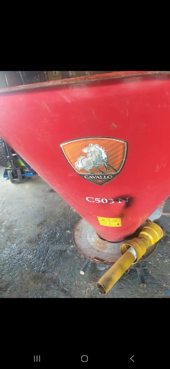 Fertiliser Shaker - Image 1
