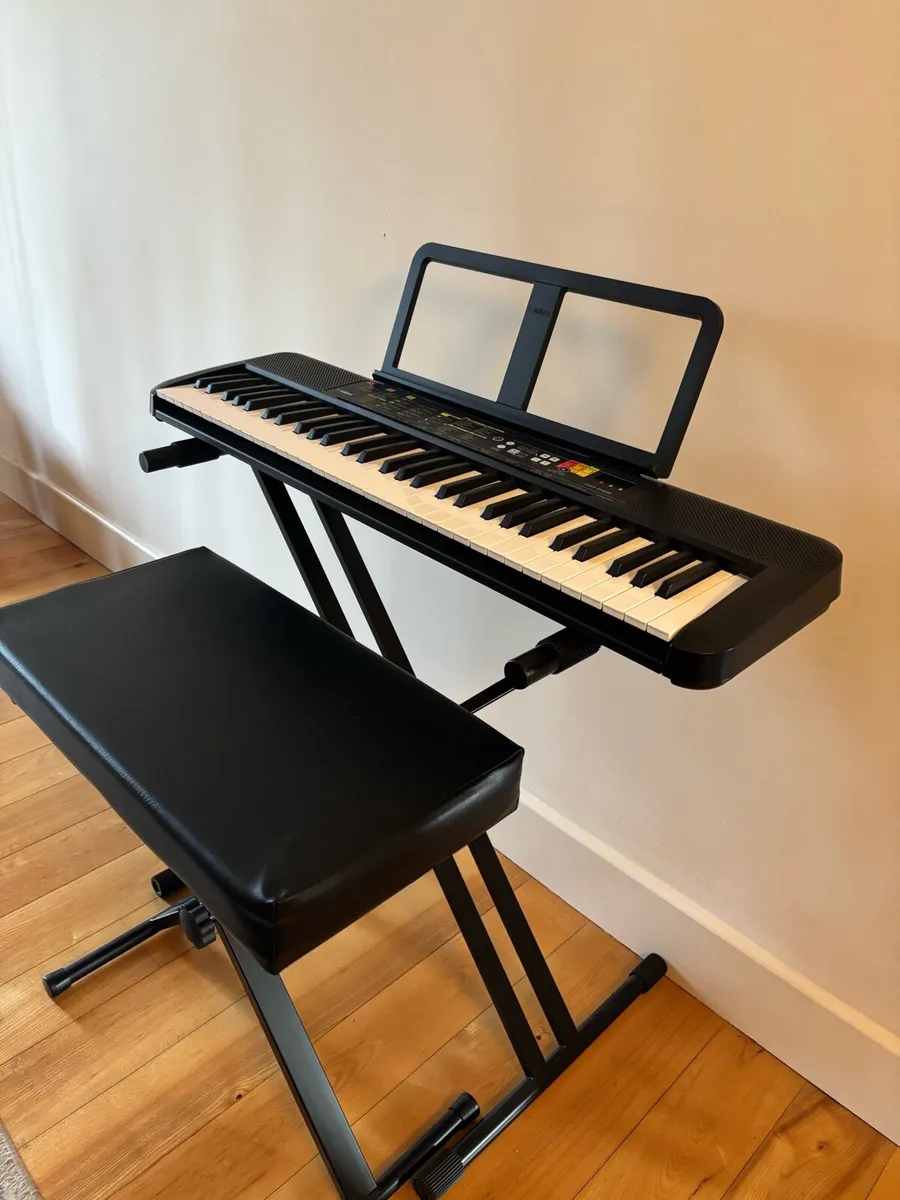 Yamaha Keyboard Set - Image 1