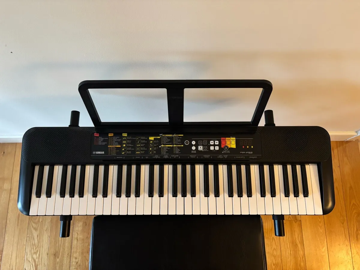 Yamaha Keyboard Set - Image 3