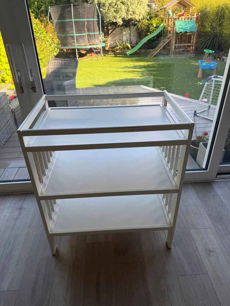 Changing table - Image 4