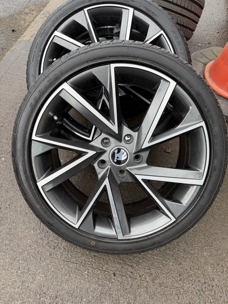 18 inc Skoda alloys , - Image 1