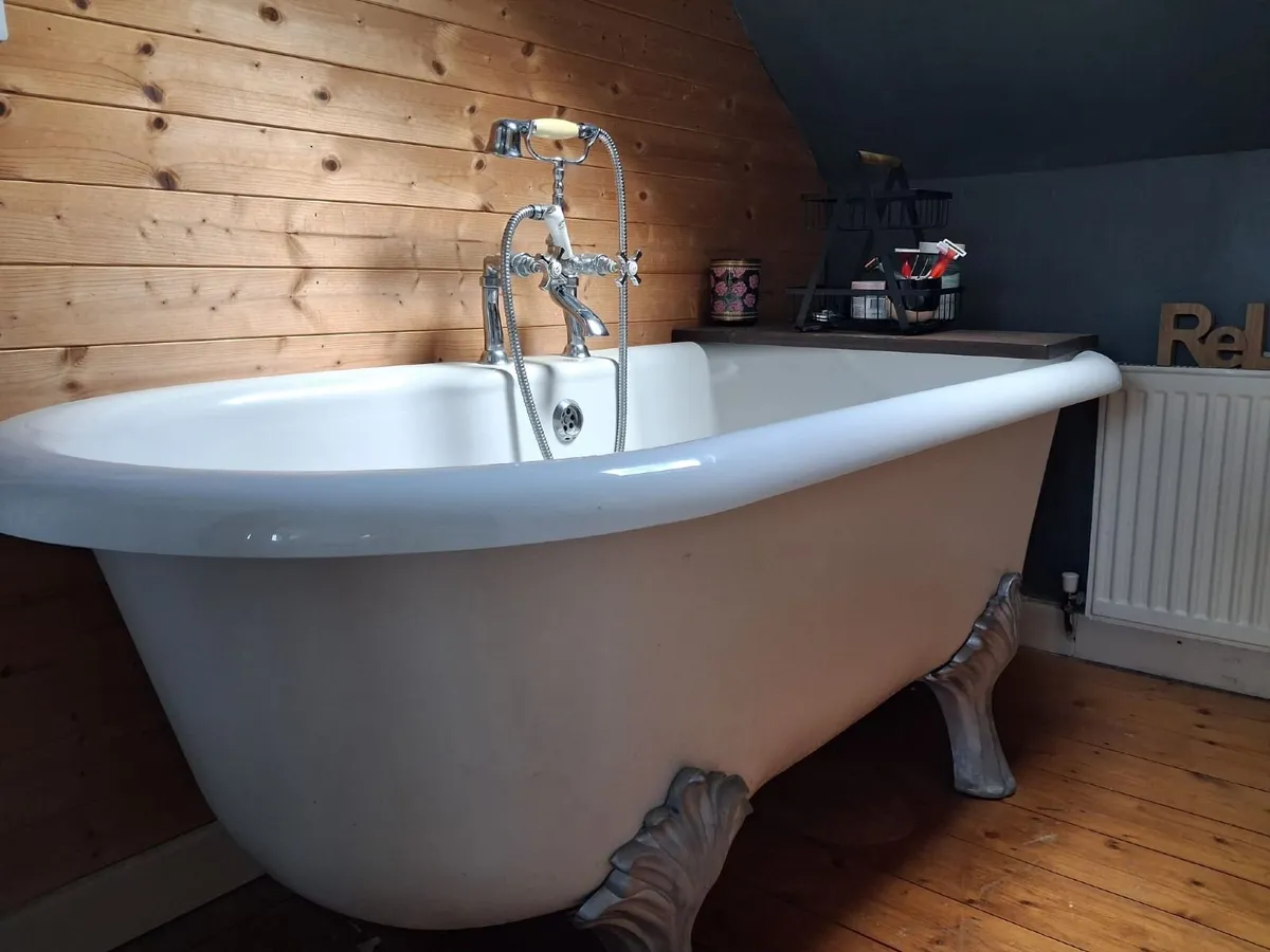 Bathtub - Image 4