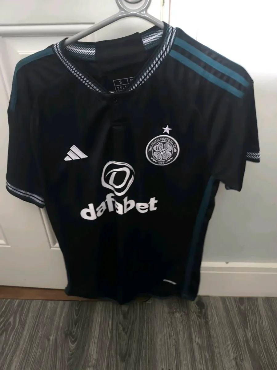 Jerseys - Image 4