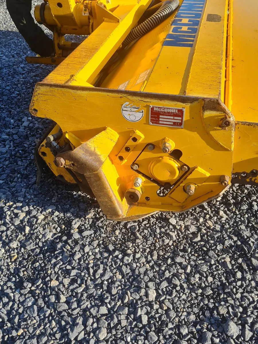 Mcconnel PA65T Hedgecutter - Image 4