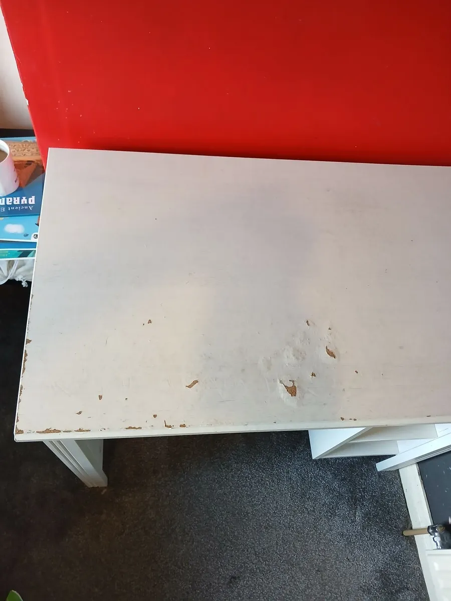 Desk - Image 2