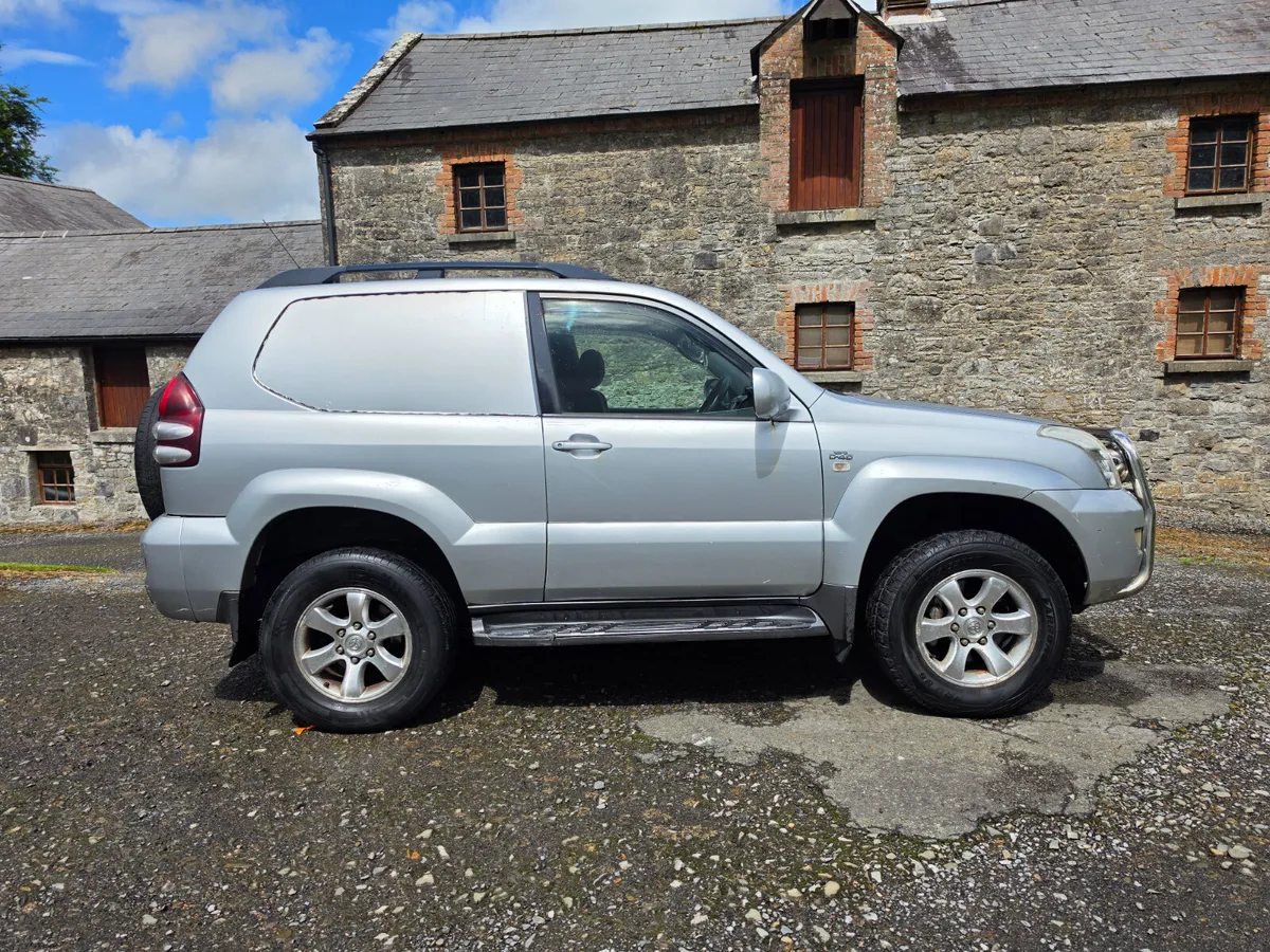 Toyota Land Cruiser ( DOE and TAX ) !! - Image 4
