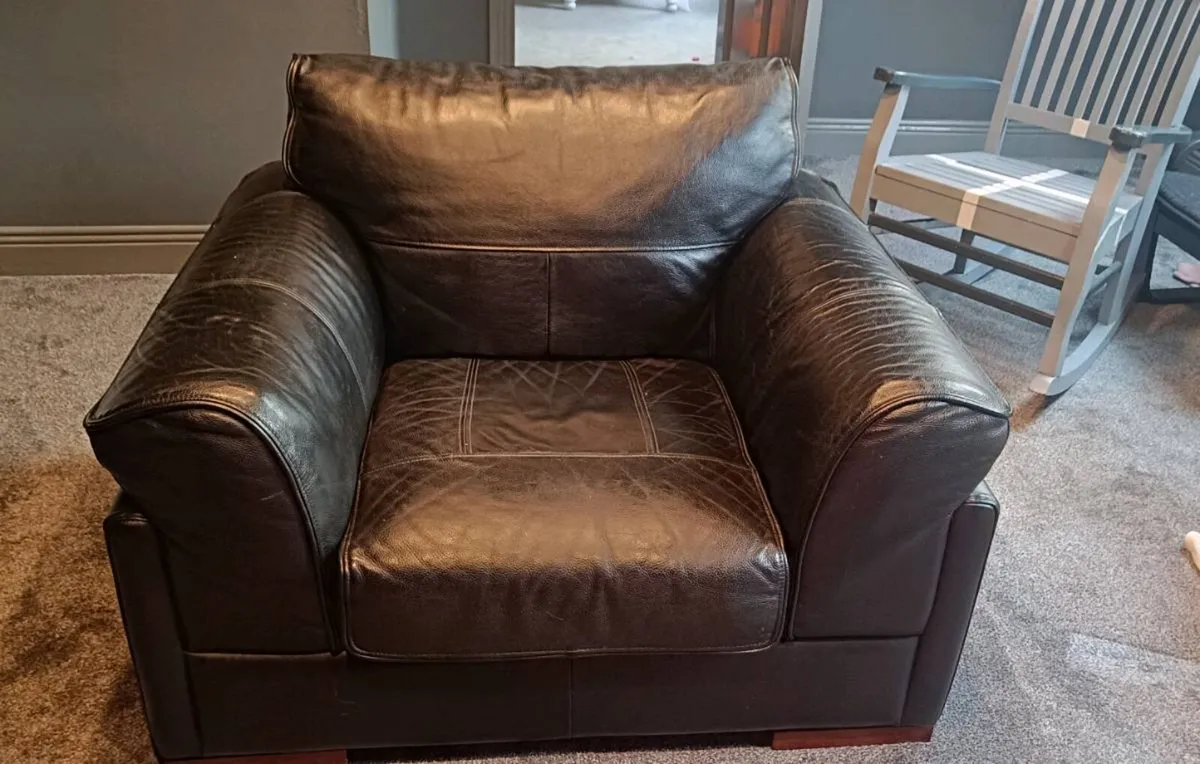 3 piece suite - Image 1