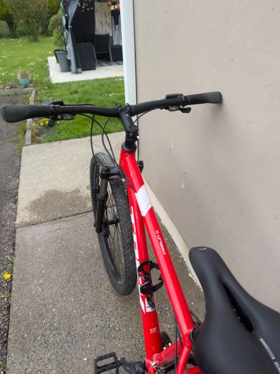 Trek Marlin 5 29" Wheels - Image 3
