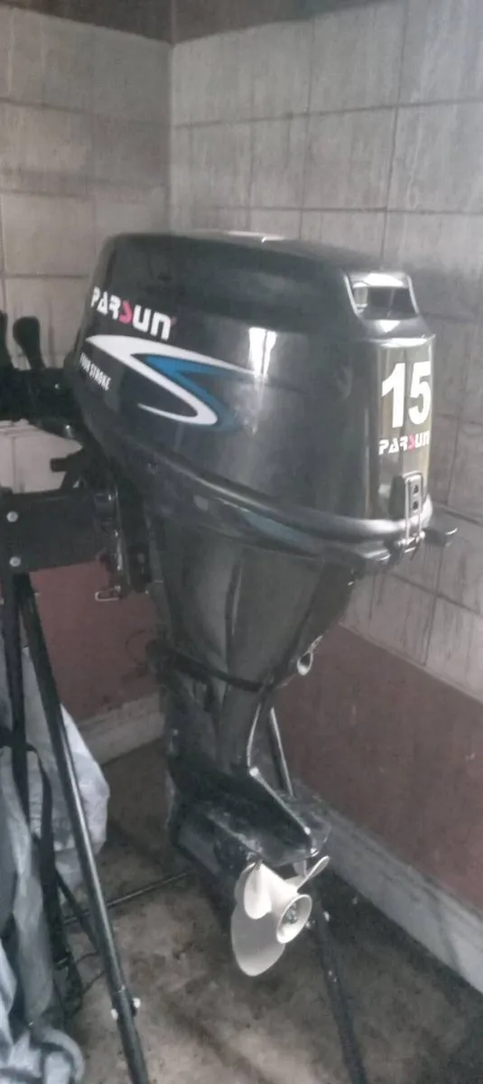 Boat motor - Image 3