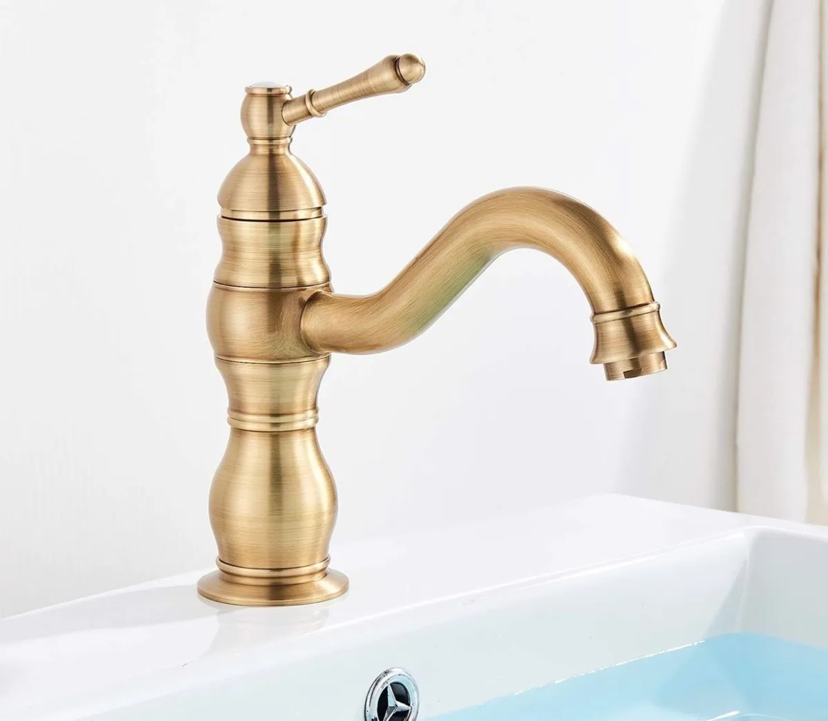 Premium vintage brass basin tap bathroom. NEW - Image 1