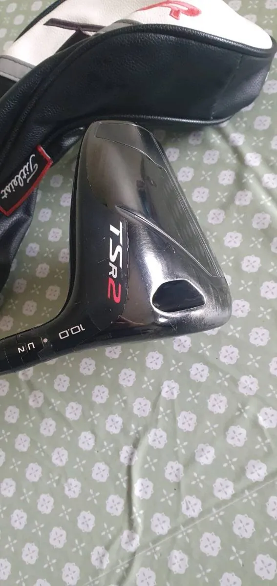 TITLEIST TSR2 DRIVER - Image 1